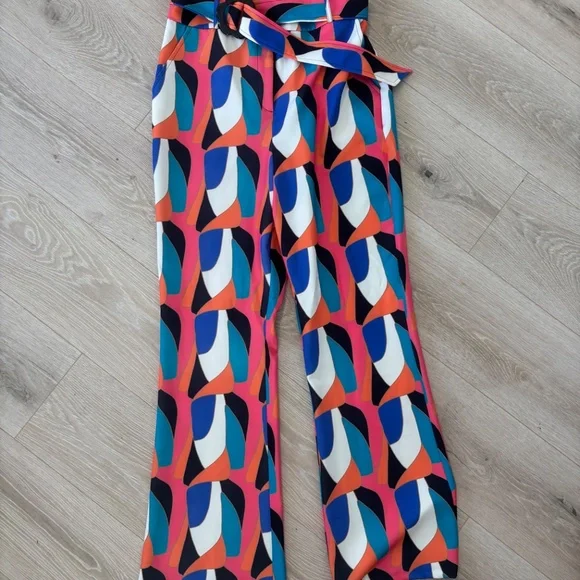 Never Fully Dresses abstract print flare pants with acrylic flower buckle - Picture 2 of 5